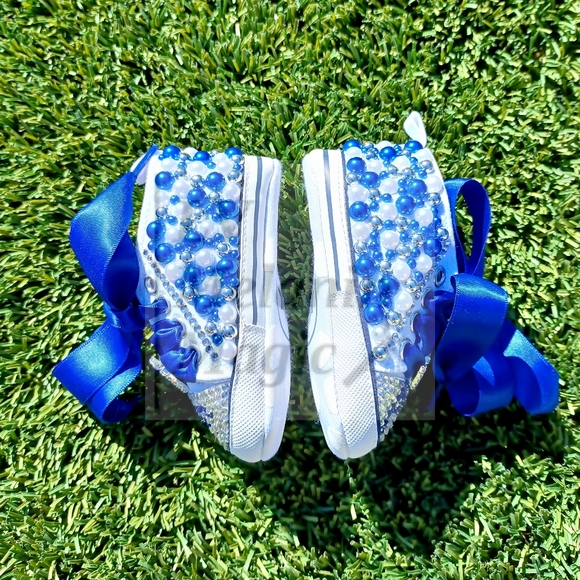 Beautiful BLUE embellished soft sole cute baby shoes with ribbon lace - Picture 5 of 5